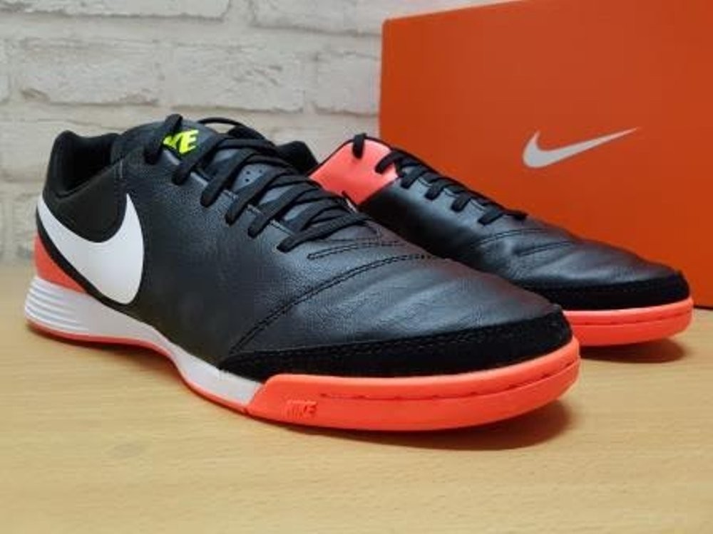 Kasut futsal clearance nike tiempo x
