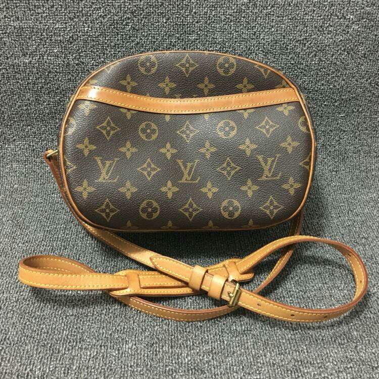 🛑Lv Louis Vuitton Blois Monogram Canvas Shoulder Crossbody Sling Bag,  Luxury, Bags & Wallets on Carousell