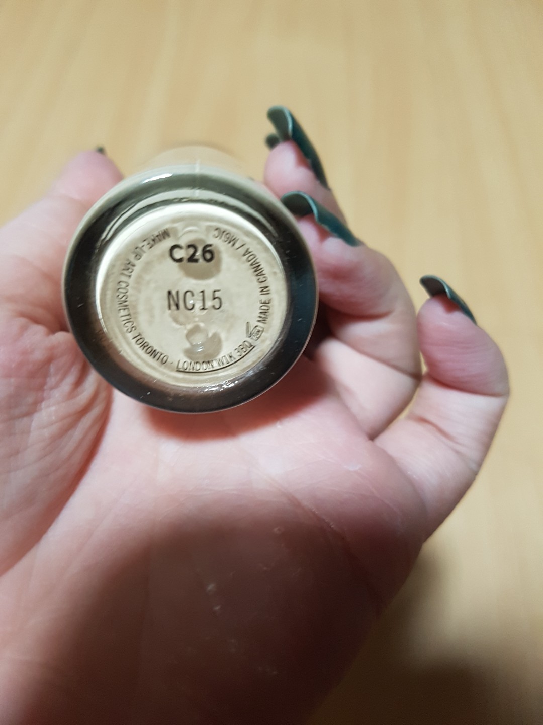 MAC Studio Fix Fluid in NC15 (Category: Makeup) located in Quezon City. Submitted by rdl09 (Listing ID 165439085, Image 2). Description: 97% full Rfs: Wrong shade.