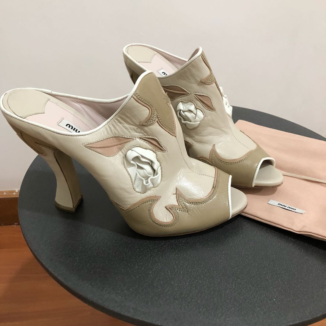 pink heels near me