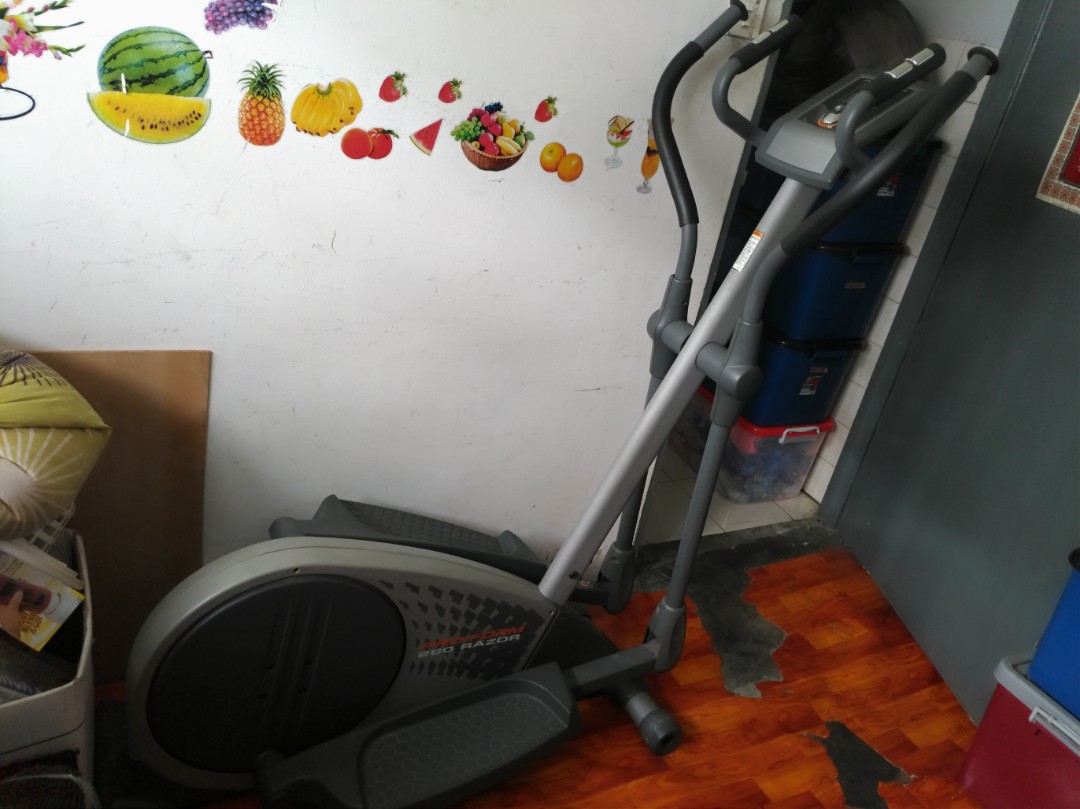Proform 280 Razor Elliptical cross trainer