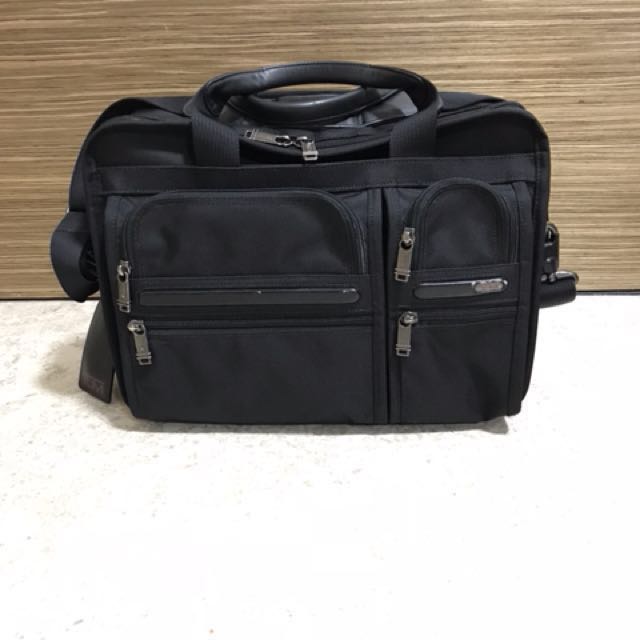 tumi expandable brief