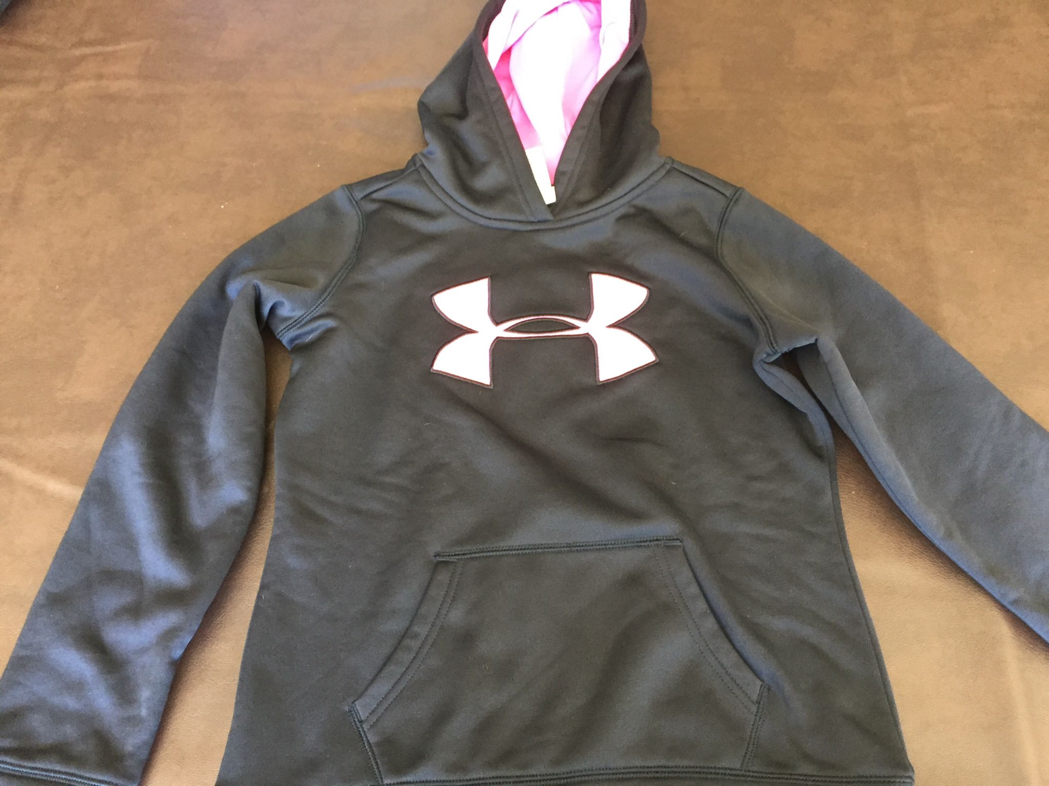 pink and black under armour hoodie