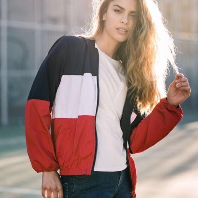 AUTH Brandy Melville Krissy Colour Block Jacket Women s Fashion Coats Jackets and Outerwear on Carousell