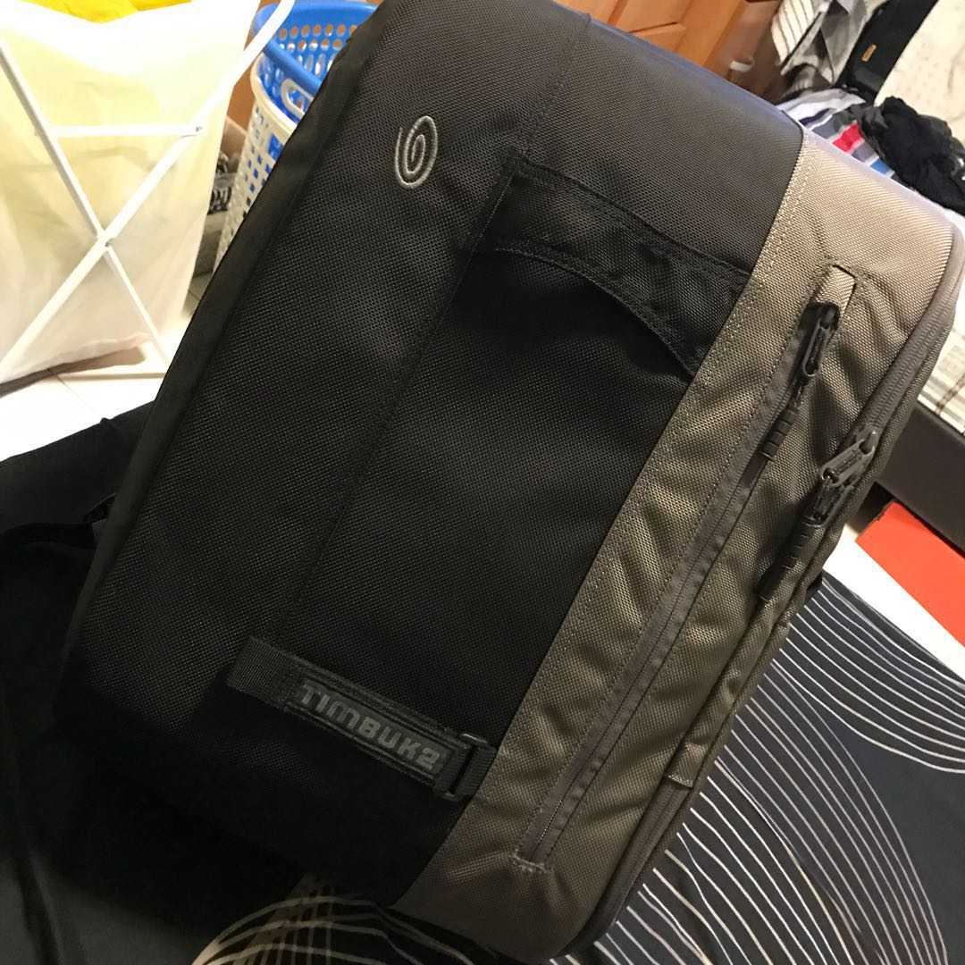 Timbutu Backpack Camera backpack Timbuktu $1, Men's Fashion, Bags, Backpacks on Carousell