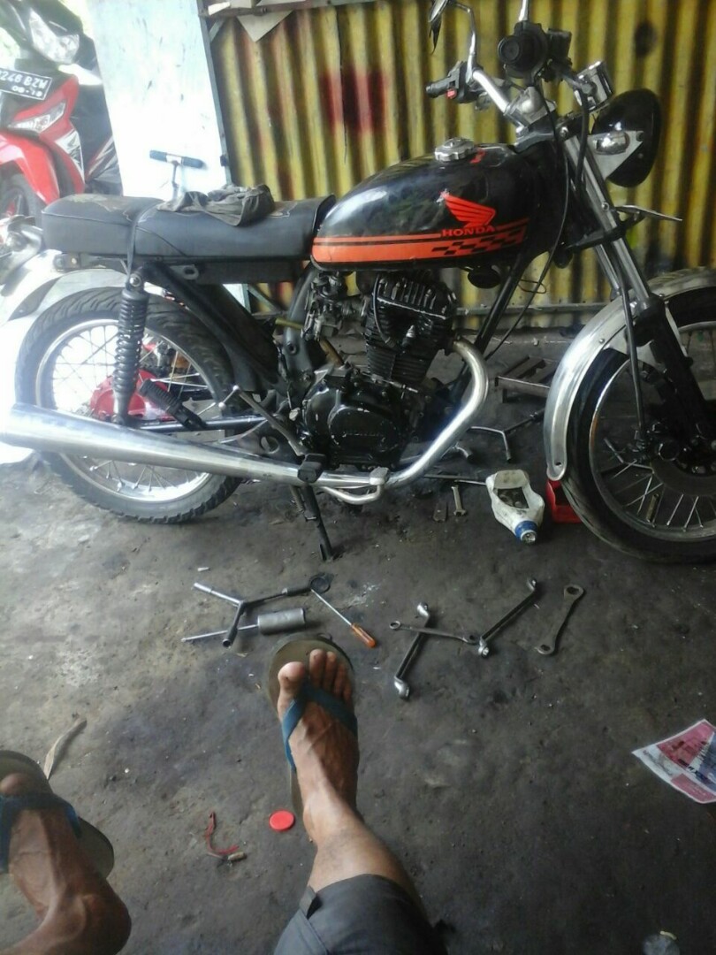 Cb 100 Besic Glmesin Tiger Motorbikes On Carousell Cb 100 Besic Glmesin Tiger Motorbikes On Carousell