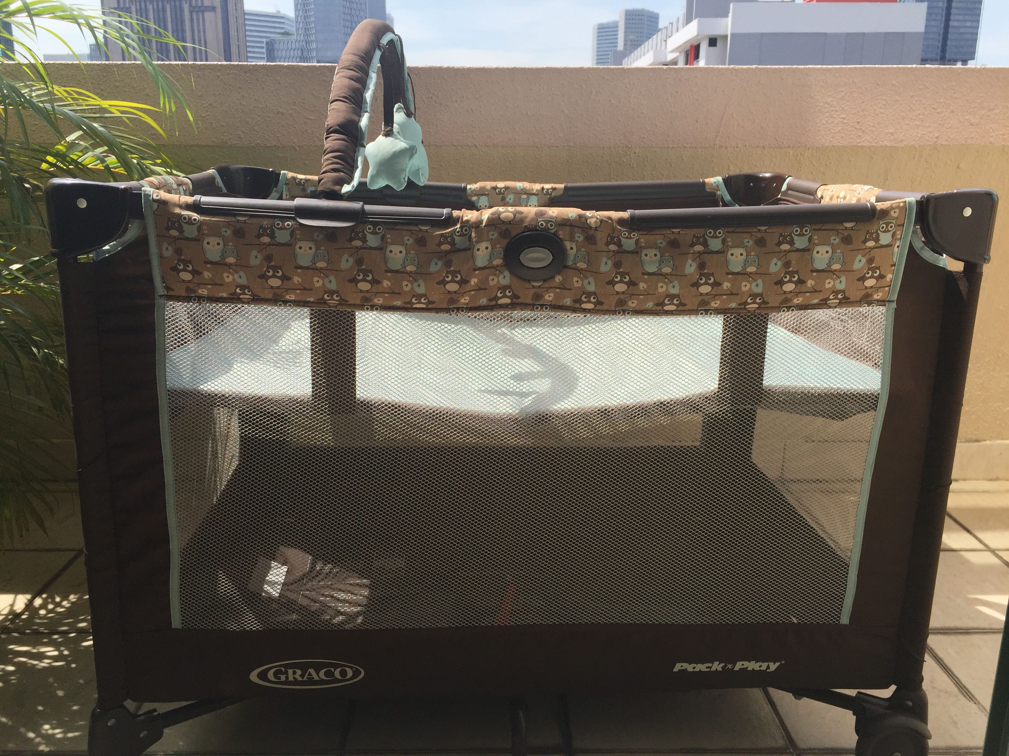 Graco playpen green&grey, Babies & Kids, Babies & Kids Fashion on Carousell