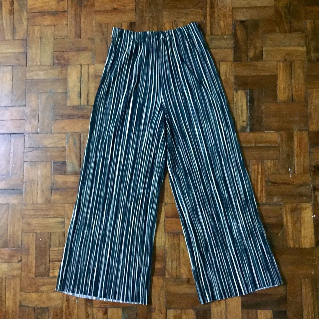 h&m blue and white striped pants