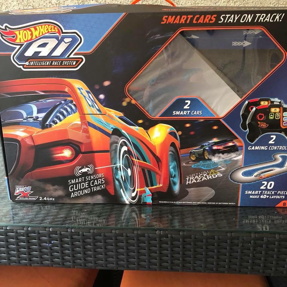 Hot Wheels Artificial Intelligence set, Hobbies & Toys, Toys & Games on