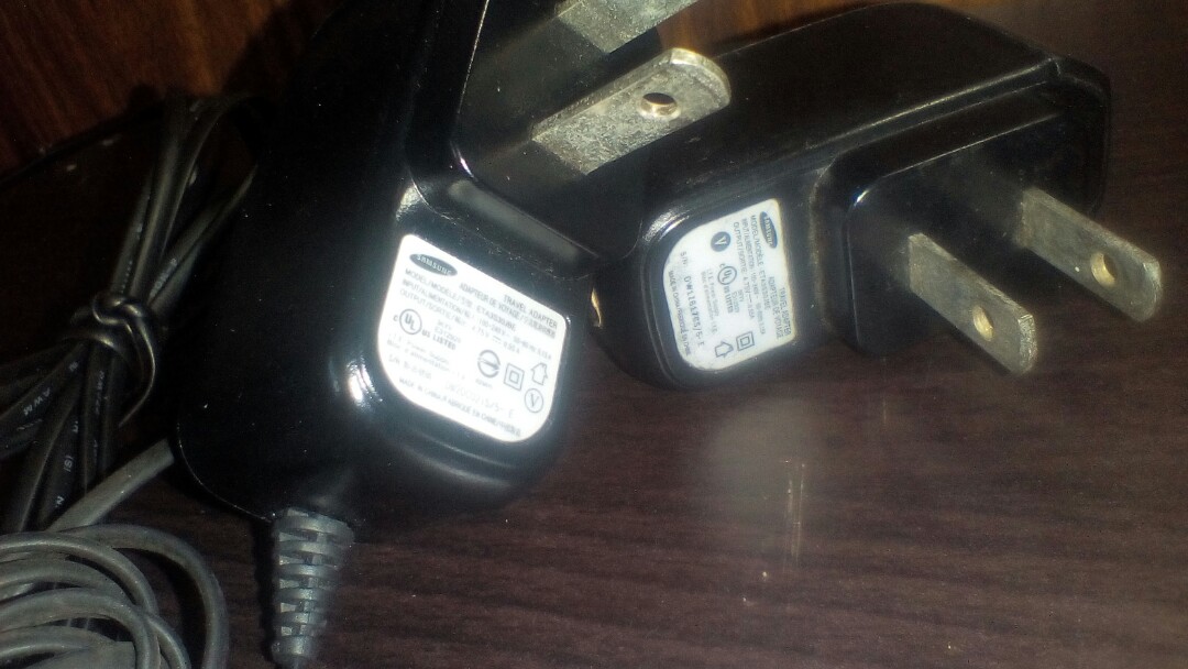 Samsung Keystone Charger, Mobile Phones & Gadgets, Mobile & Gadget Accessories, Chargers