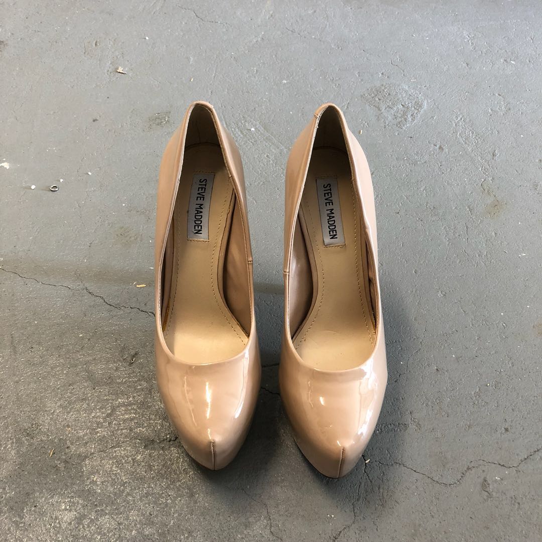 steve madden nude pumps