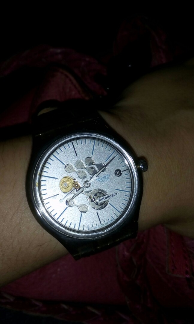 LalamoveCarousell Swatch autoquartz, Fesyen Wanita, Jam Tangan di Carousell