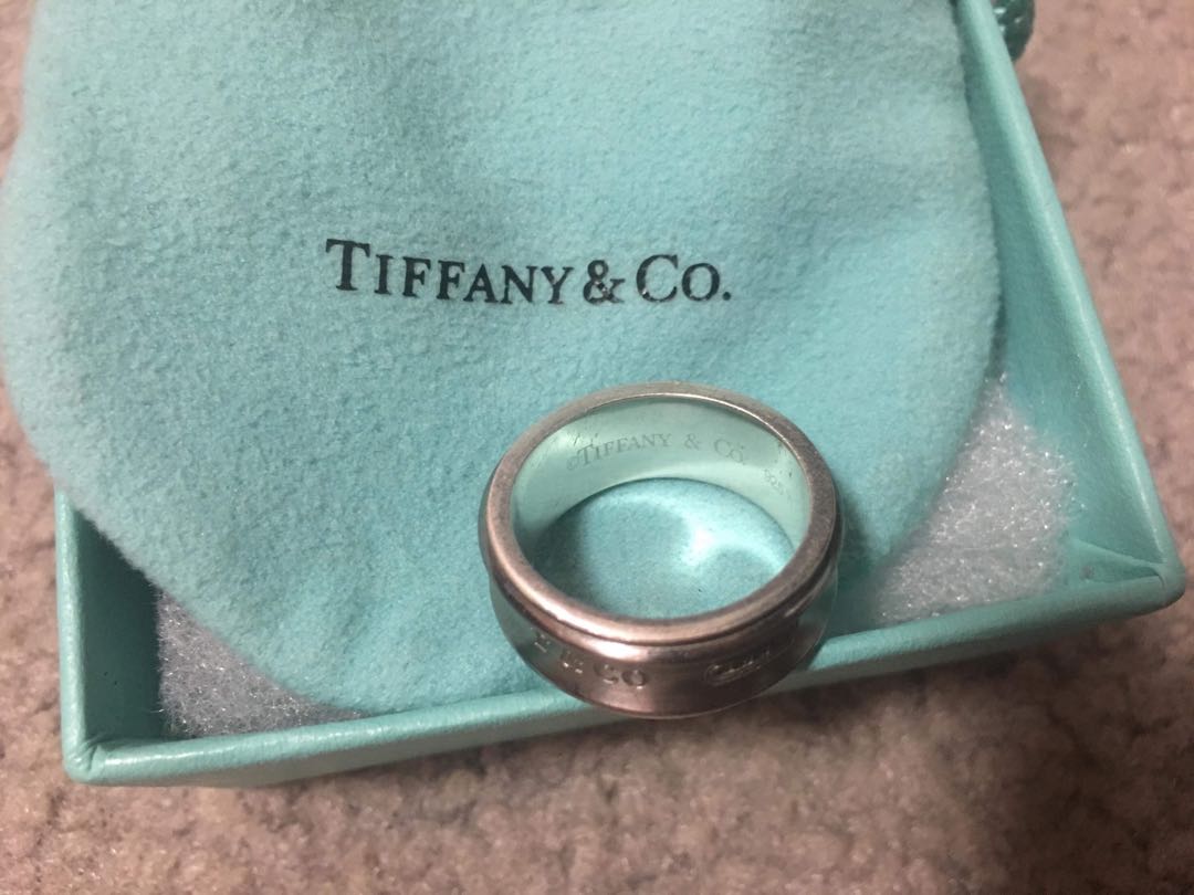 tiffany mens titanium ring