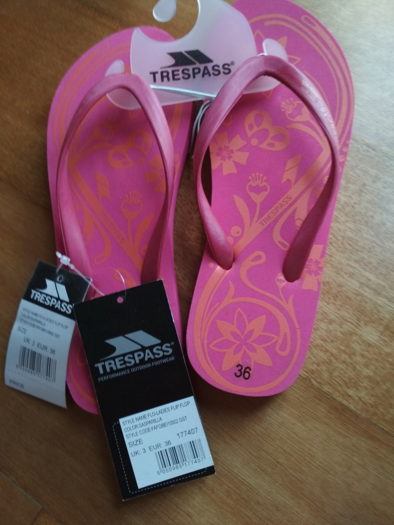 Trespass ladies online flip flops