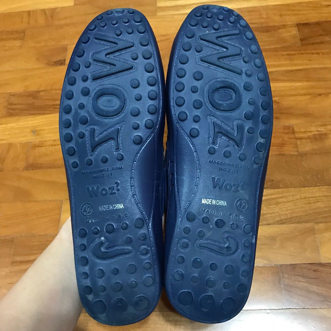 Rainy shoes formal store