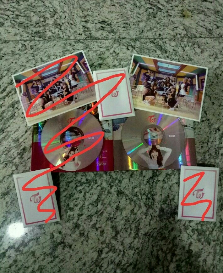 Wts Twice Signal Red Pink Versions 4th Mini Album Entertainment K Wave On Carousell There are three versions of the album, versions a, b, and c. carousell