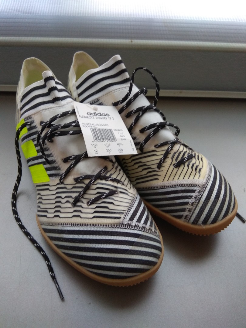 Adidas nemeziz sunniest tango futsal