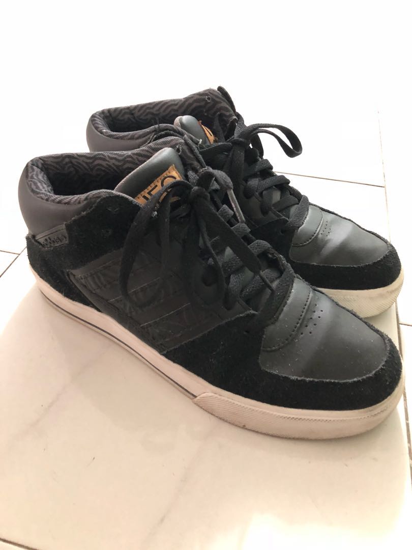 adidas neo black sneakers