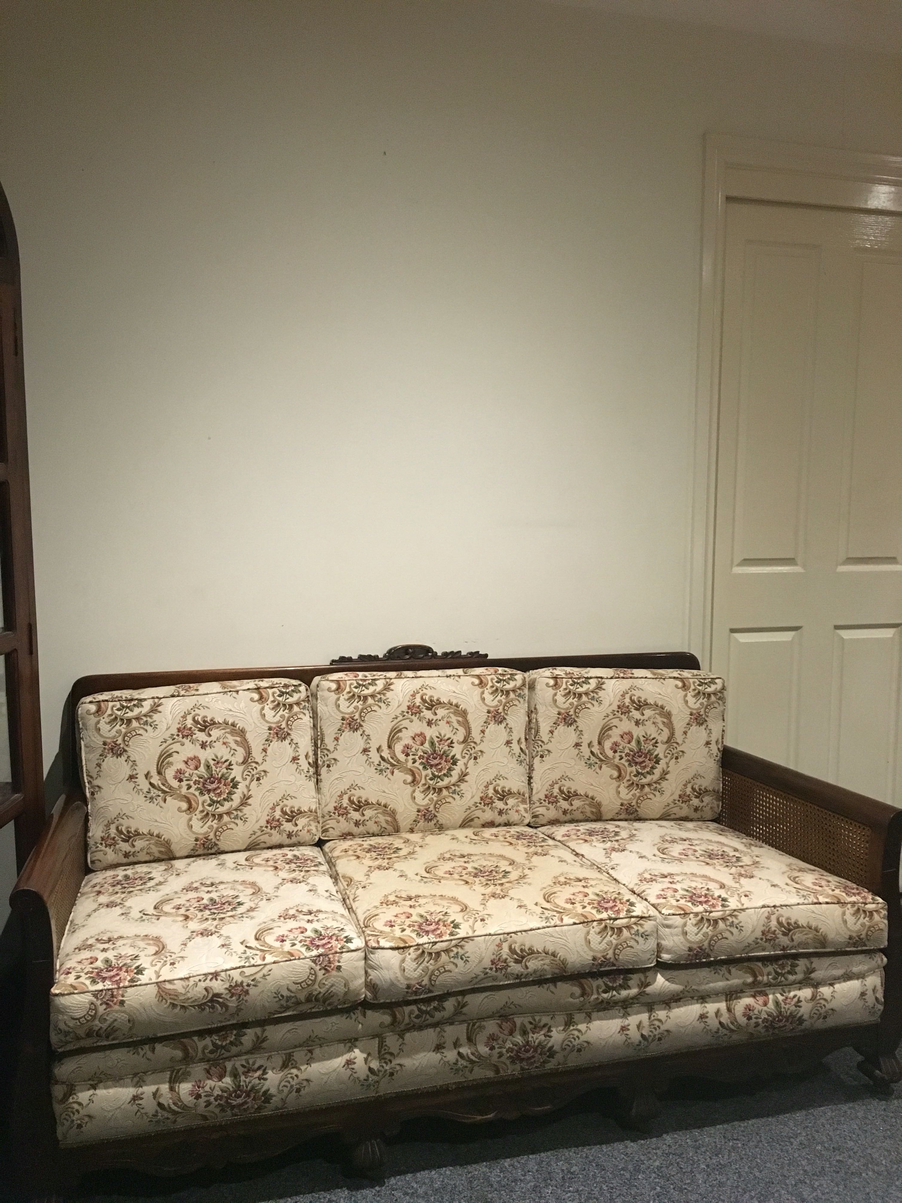 Antique Couches Antiques Furniture On Carousell
