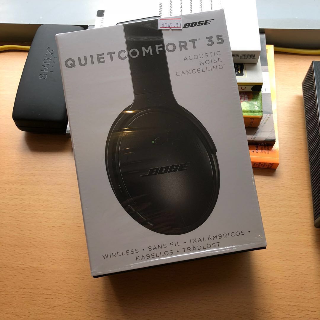 Bose QuietComfort 35 s QC35 Wireless Bluetooth Headphones