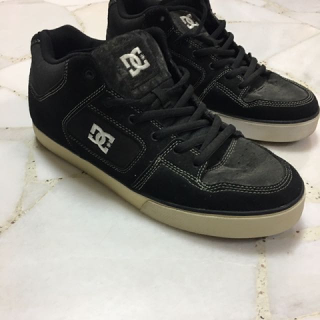DC Shoes Size 12 Men s Fashion Footwear Casual shoes on Carousell