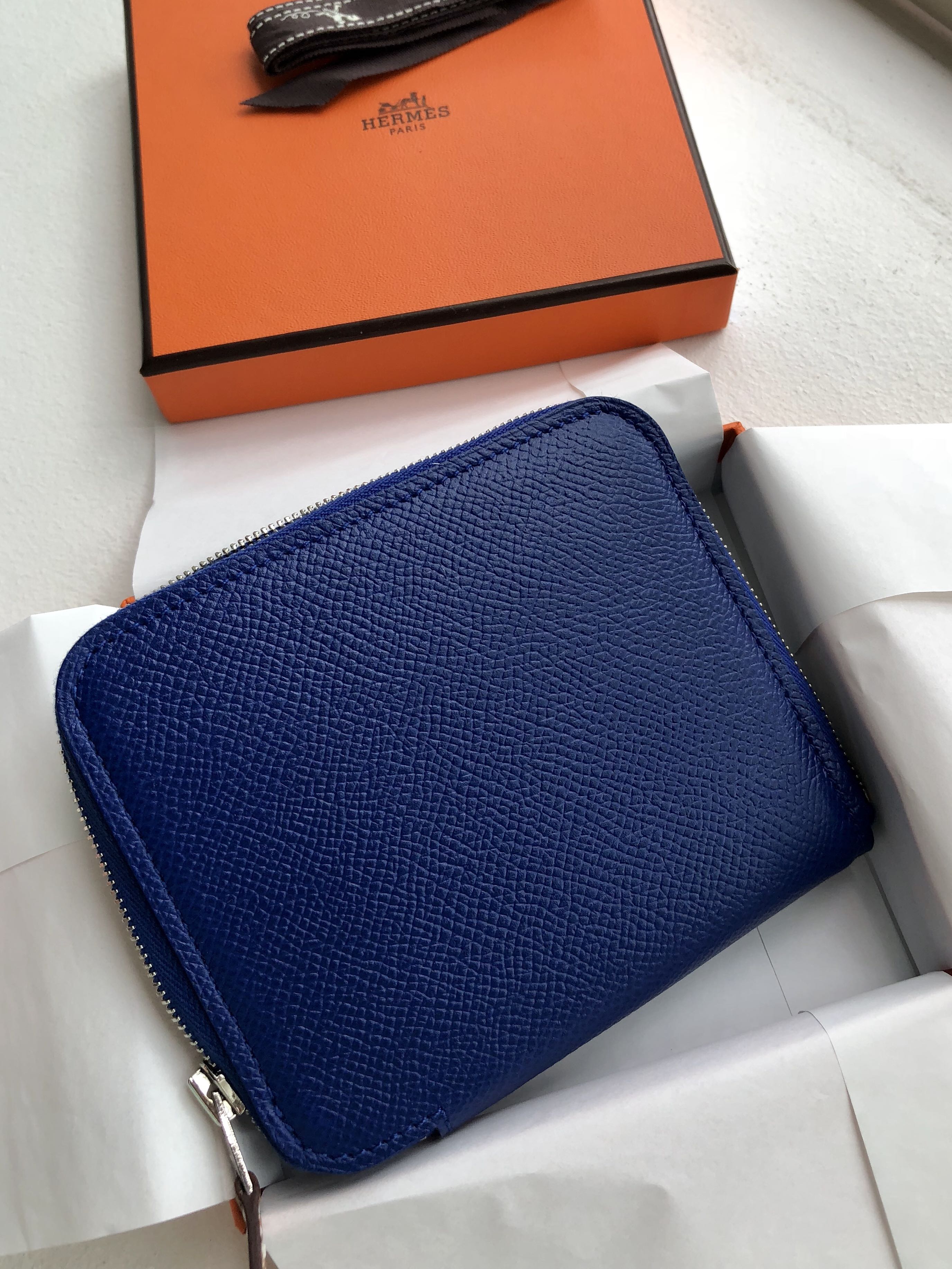 Hermes compact silk in wallet, Luxury, Bags & Wallets on Carousell