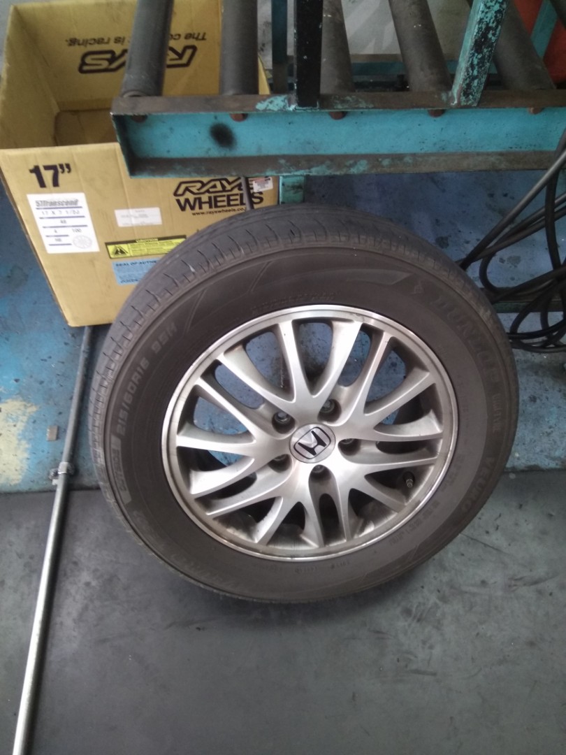 Honda Odyssey 2009 original rims and tires, Car Accessories on Carousell