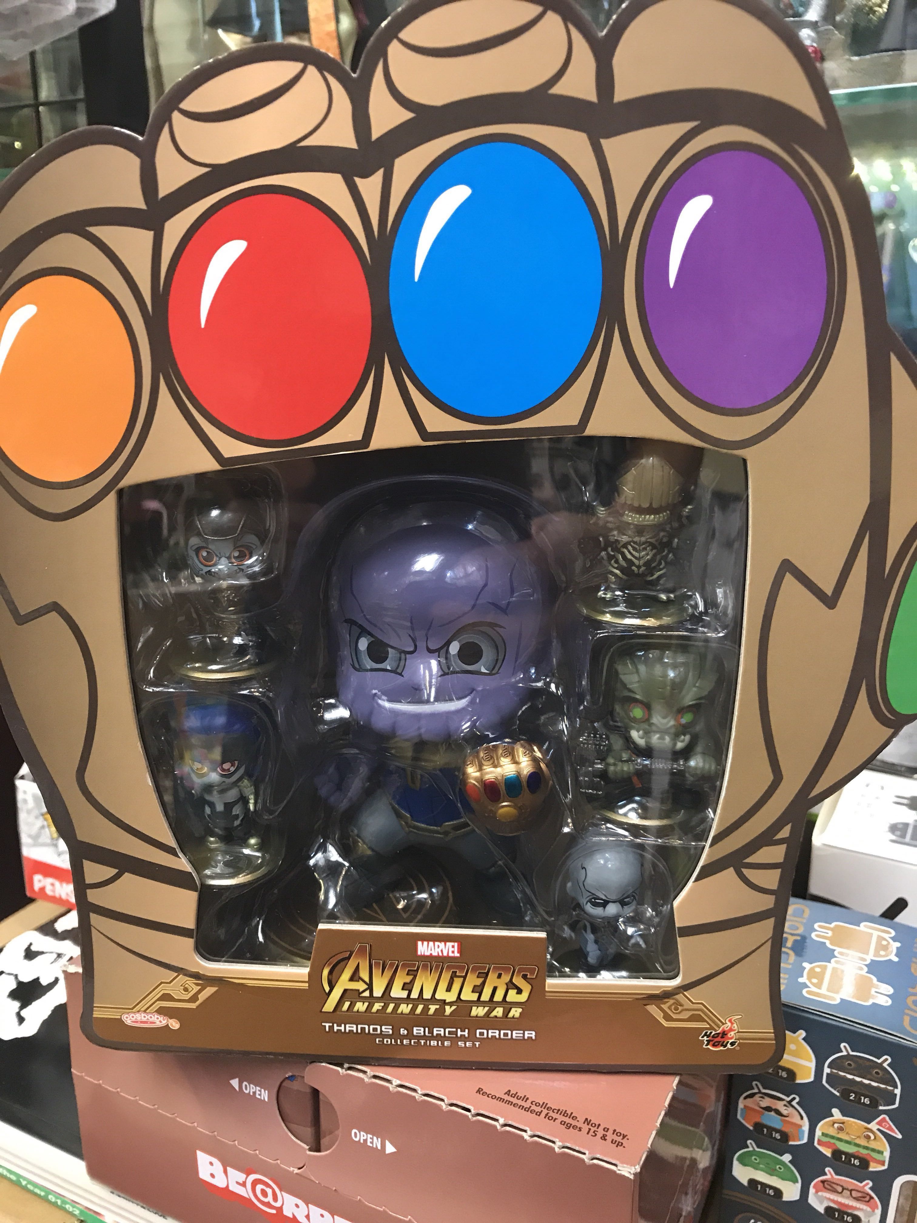 Thanos Cosbaby Bobble-Head Figure by Hot Toys Marvel/'s Avengers Infinity War