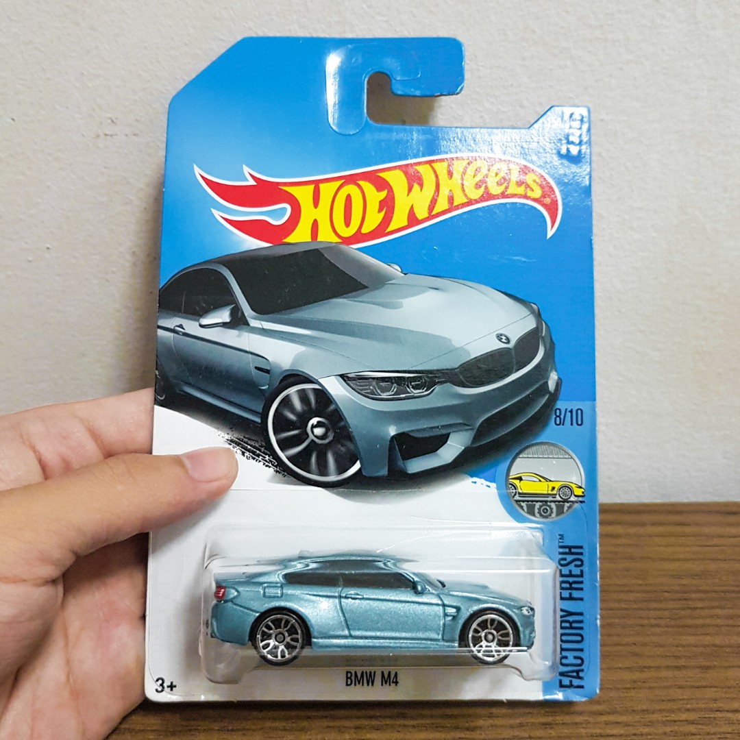 Hot Wheels 2017 #154/365 BMW M4 steel blue Factory Fresh 