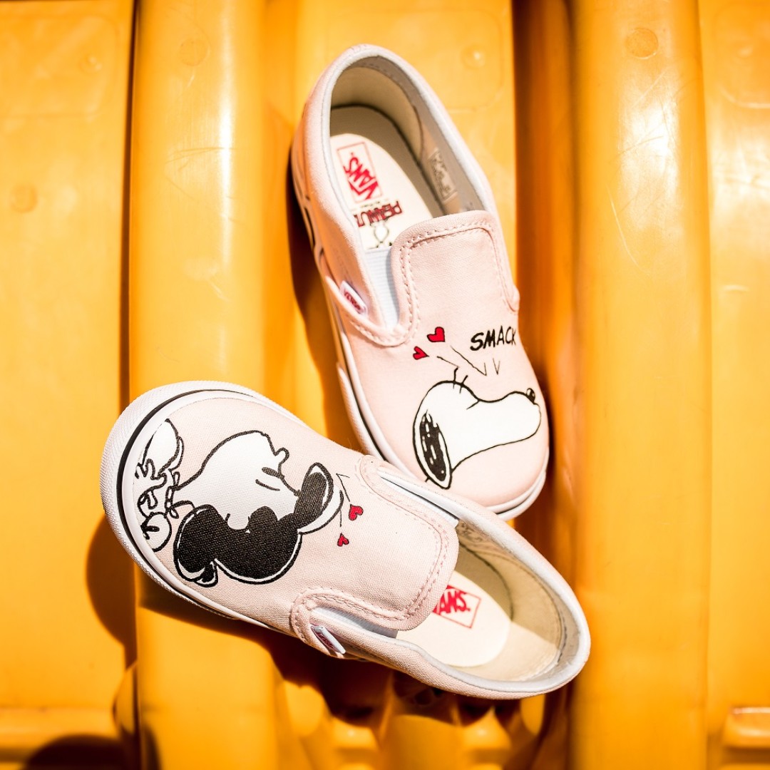 🔥In Stock🔥 Vans Peanuts Classic Slip-On (Last Pair), Women's Fashion, Footwear, Sneakers on Carousell