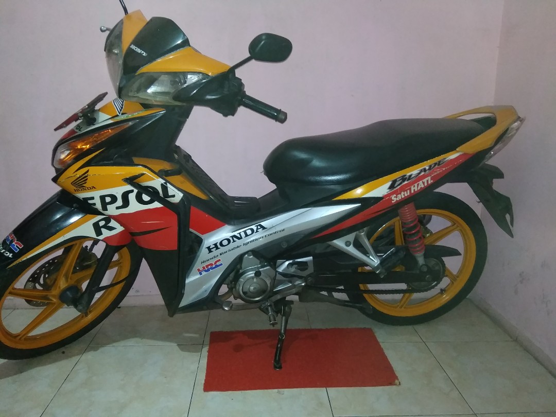 Jual Motor Honda Blade Repsol