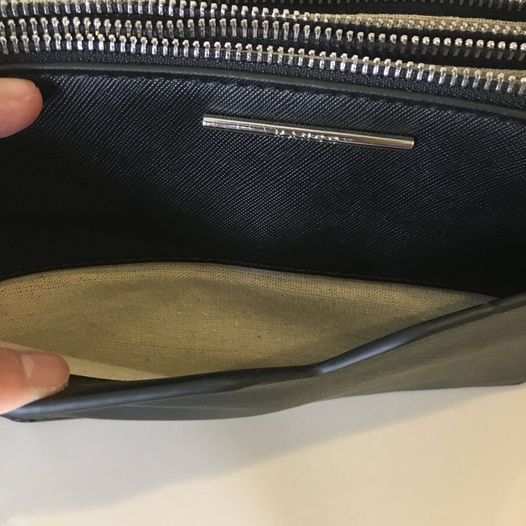 MANGO Unitalla Mini Sling Crossbody Bag, Women's Fashion, Bags