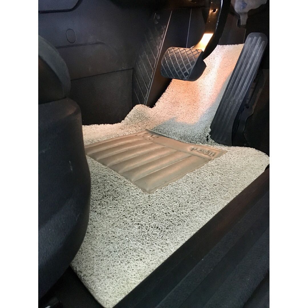 White hotsell car carpet
