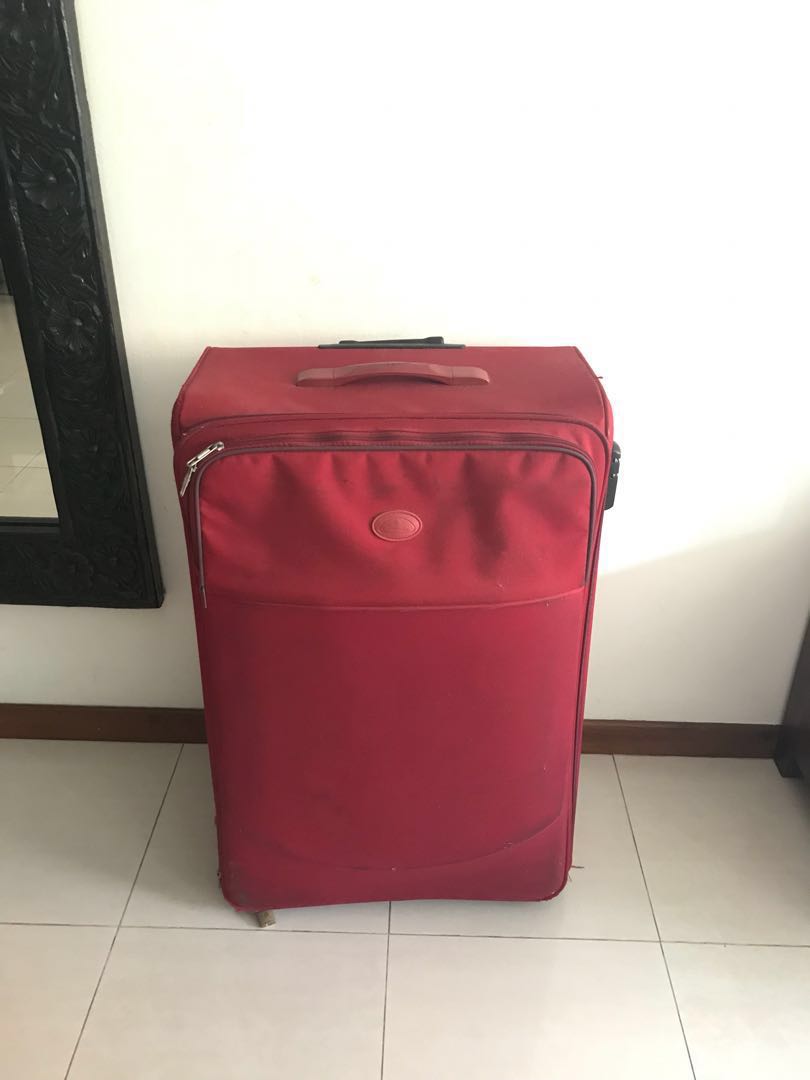 samsonite suitcase size