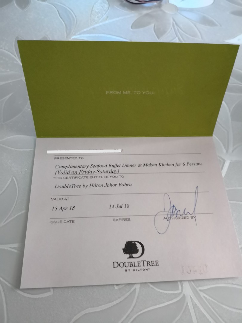 6pax Seafood buffet dinner certificate at Doubletree By Hilton Johor