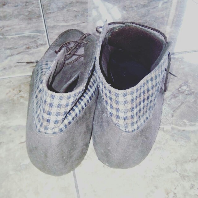 Sepatu Boots Elizabeth Women S Fashion Women S Shoes On Carousell