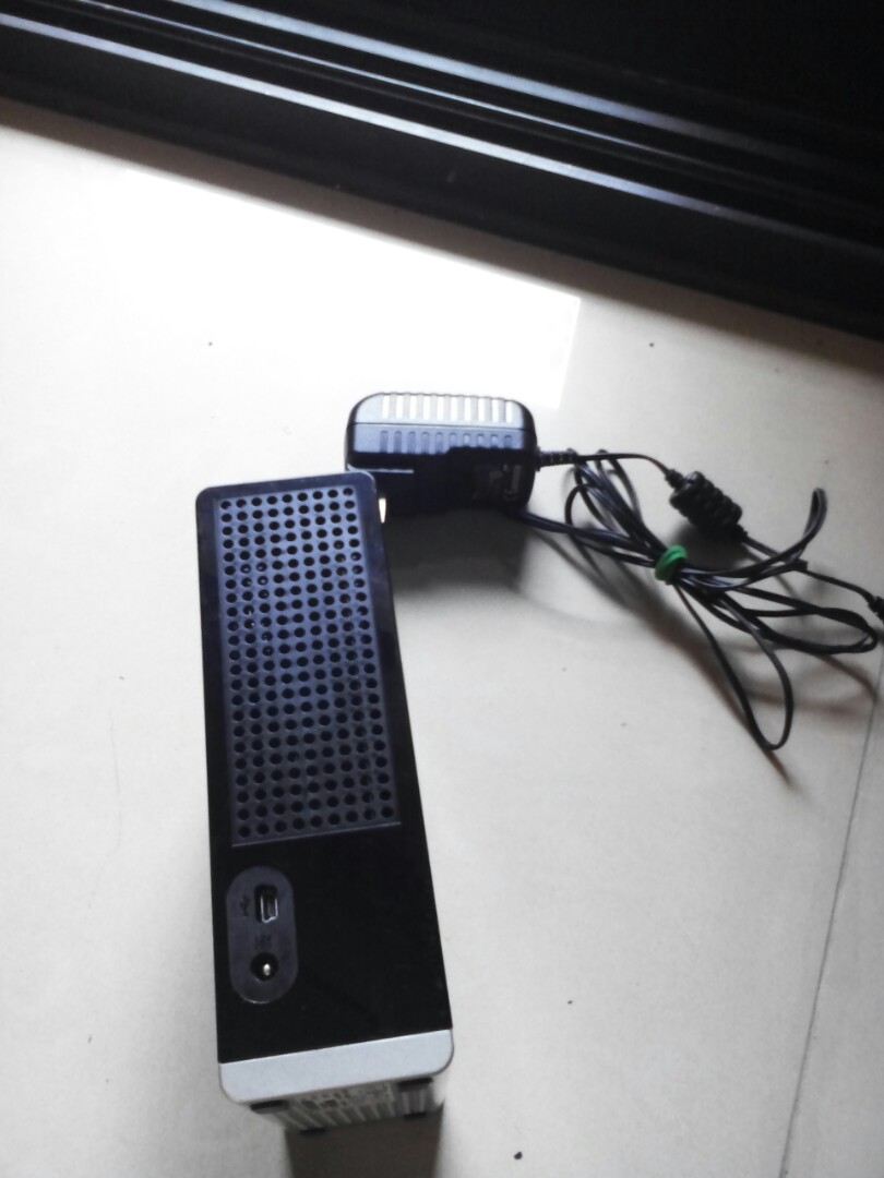 Simple Save hp md2000h外接硬底碟, 電腦及科技產品, 印表機及影印機在旋轉拍賣