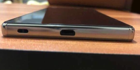 Sony Xperia Z5 Premium Z5p 二手空機銀色e6853 手機平板 安卓android在旋轉拍賣 Sony Xperia Z5 Premium Z5p 二手空機銀色e6853 手機平板 安卓android在旋轉拍賣