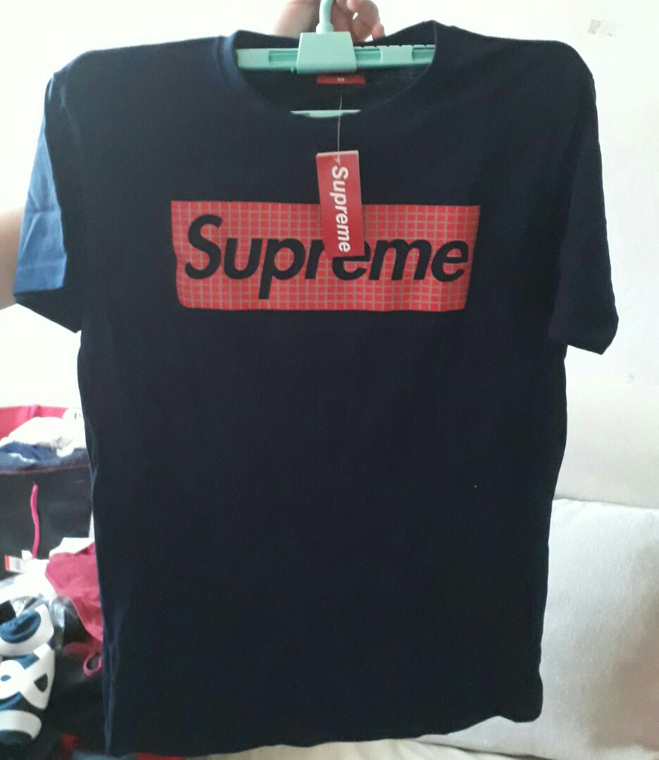 supreme mens clothes