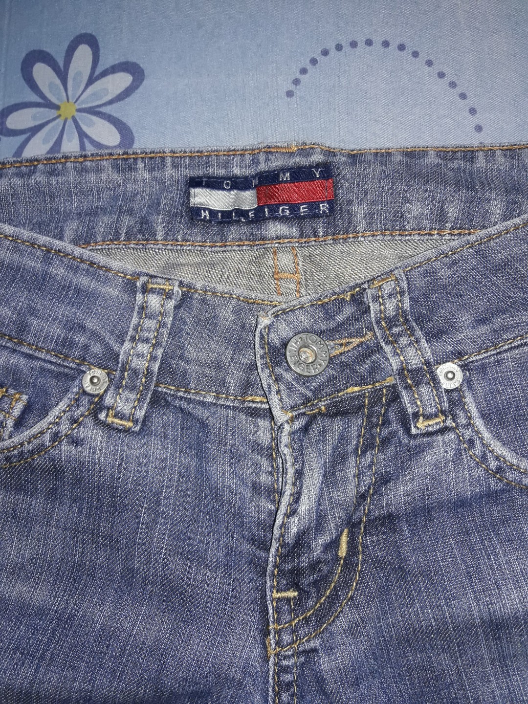 Tommy shorts for women (Category: Shorts) located in Naga. Submitted by adijas (Listing ID 165866409, Image 3). Description: Still in good condition. Size: 26.