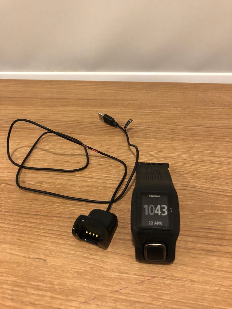 tomtom runner 2 charging cable