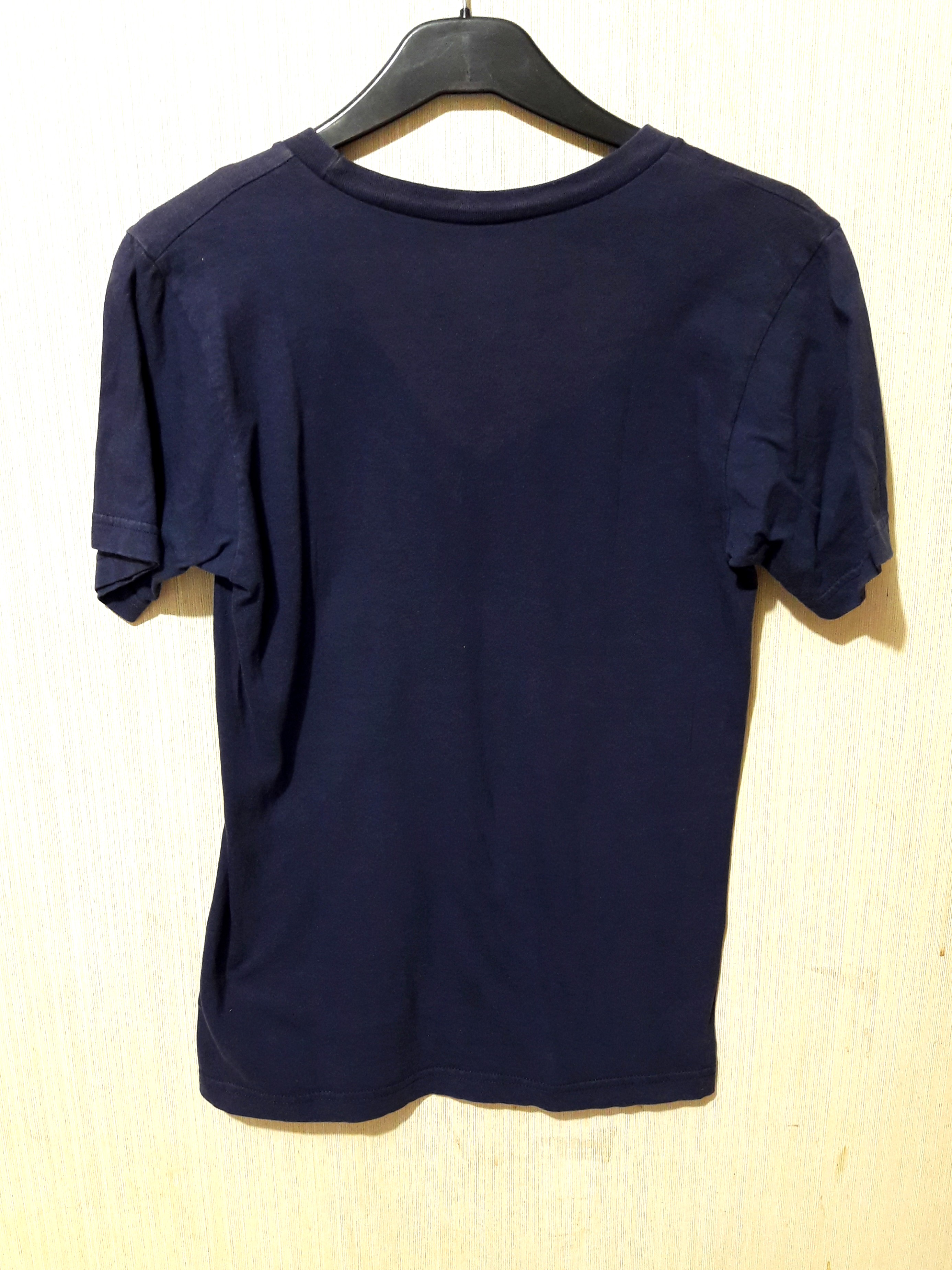 T-shirt V-neck by American Apparel 