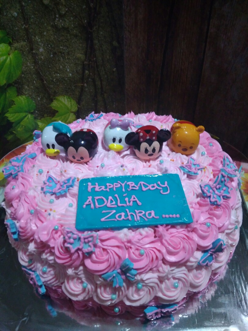 Tsum2 Cake Bday Food Drinks Baked Goods On Carousell