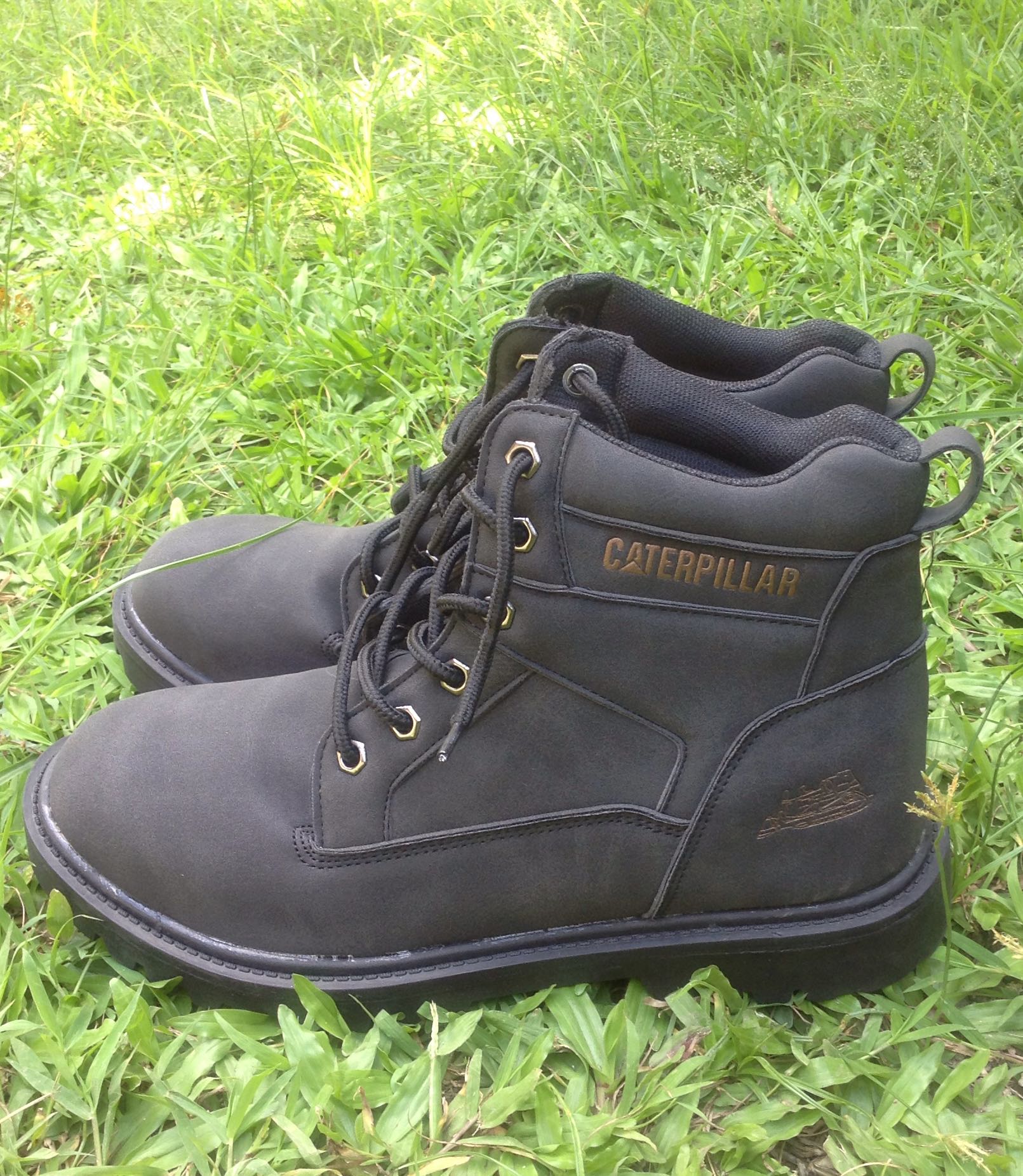 Caterpillar Boots, Men's Fashion, Footwear, Boots on Carousell