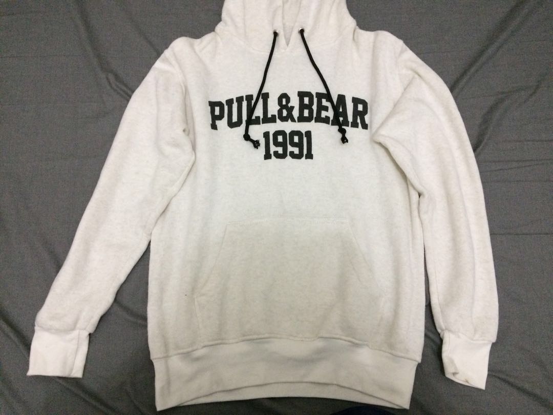 pull and bear hoodie white