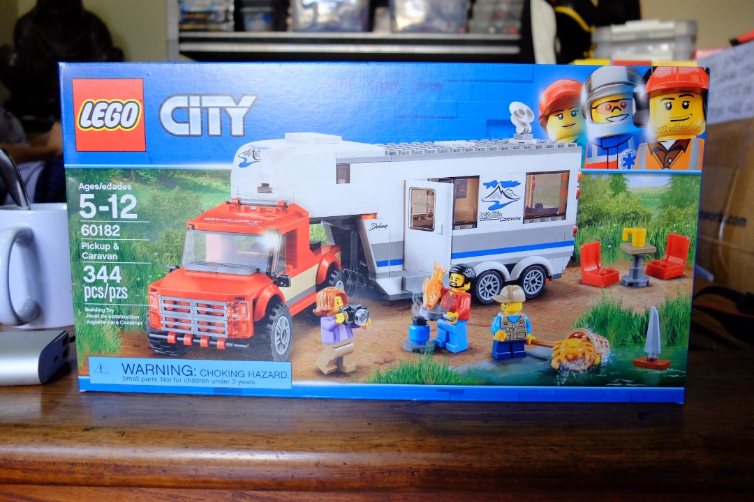 lego city 60182 pickup & caravan