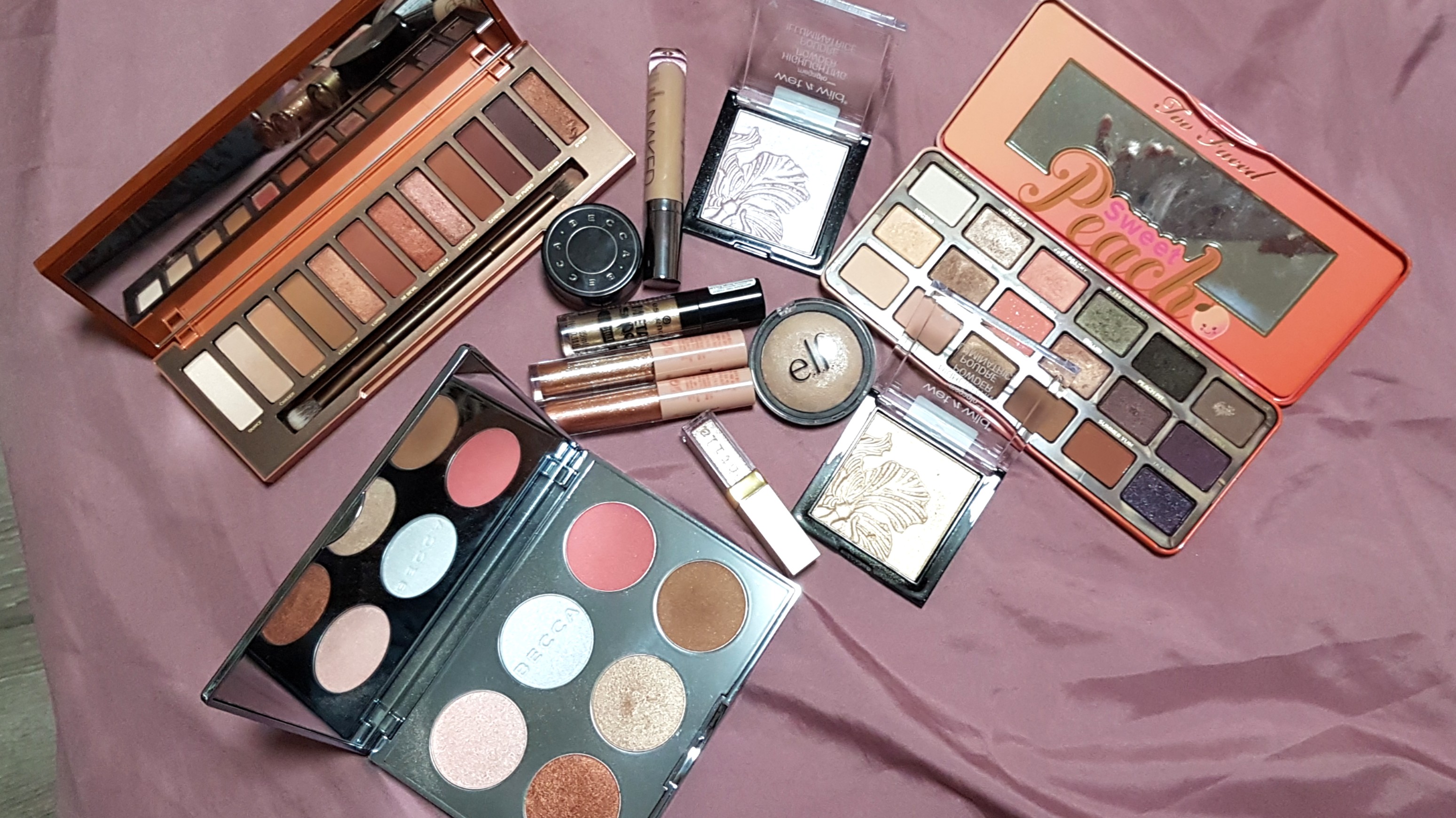 Makeup declutter (Category: Makeup) located in Singapore. Submitted by clayna (Listing ID 166048514, Image 2). Description: Makeup declutter Most items are used, UNLESS STATED BRAND NEW Free nm Reg mail +$3 All items are original and authentic Urban decay naked heat palette $55 Becca backlight targeted colour corrector in Peach $25 Urban decay naked skin weighless complete coverage concealer $18 Wet n wild megaglo highlighter in Botanic Dream $8 