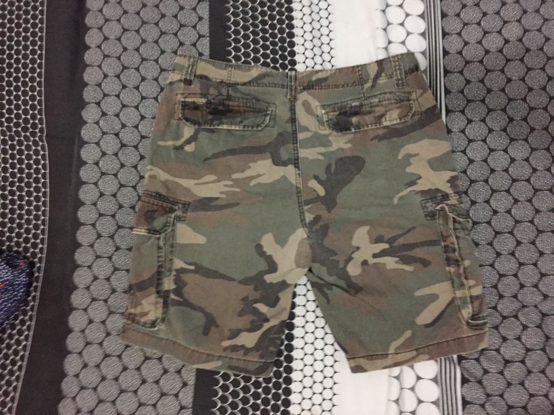 Old navy cargo shorts camo