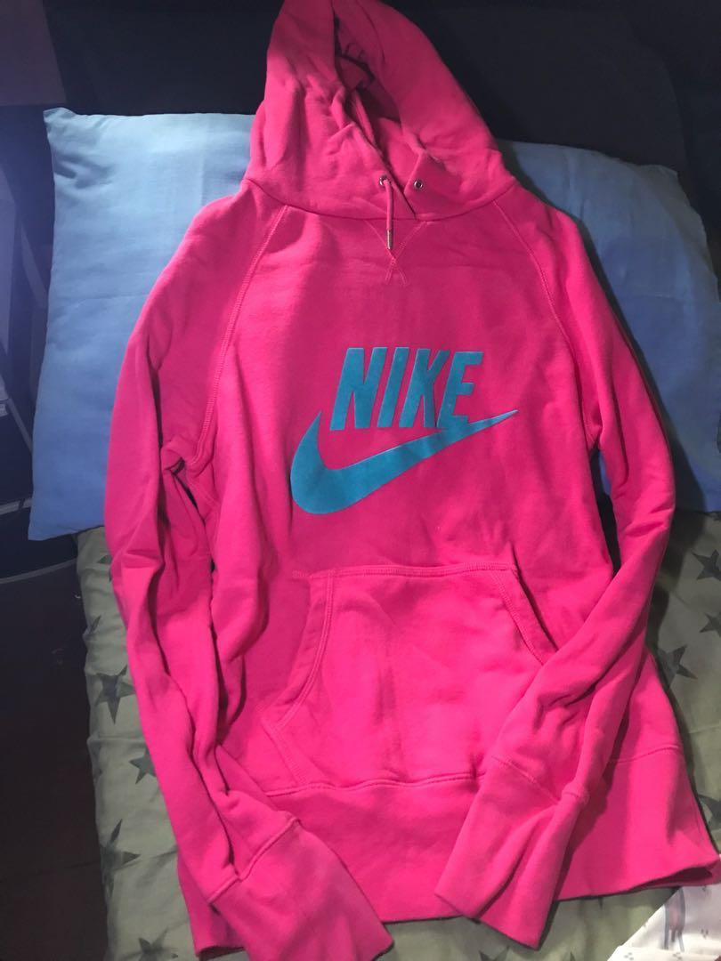 pink nike clothes