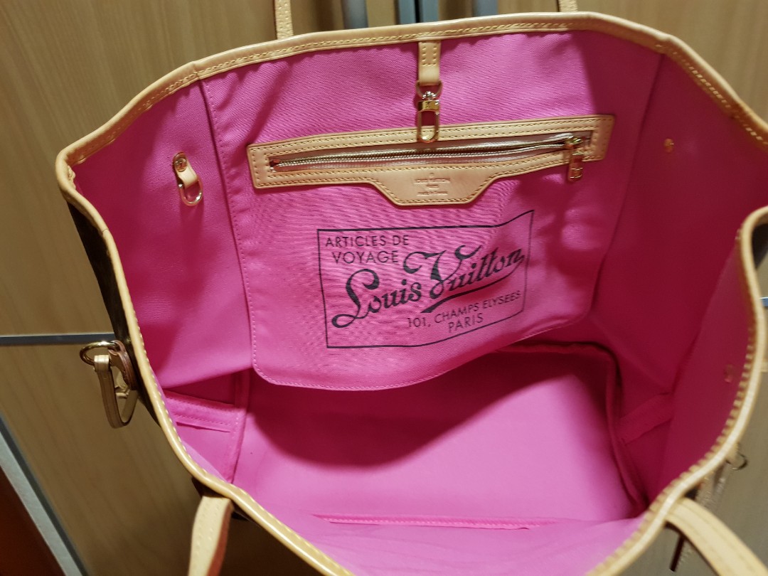 LV Neverfull GM Takashi Murakami, Women's Fashion, Bags & Wallets, Purses &  Pouches on Carousell
